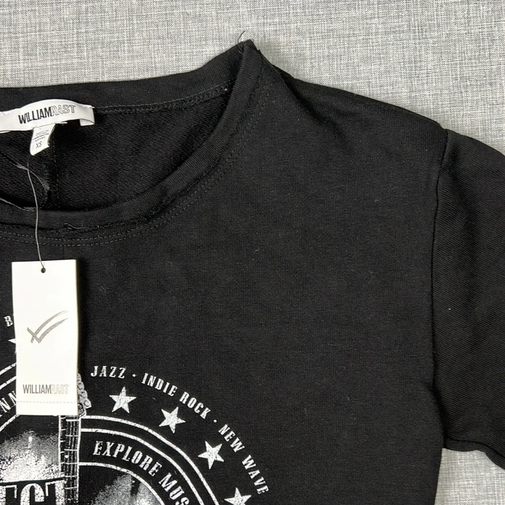 William Rast Black & White Offset Graphic Sweatshirt Tee Juniors Size XS - Picture 4 of 7